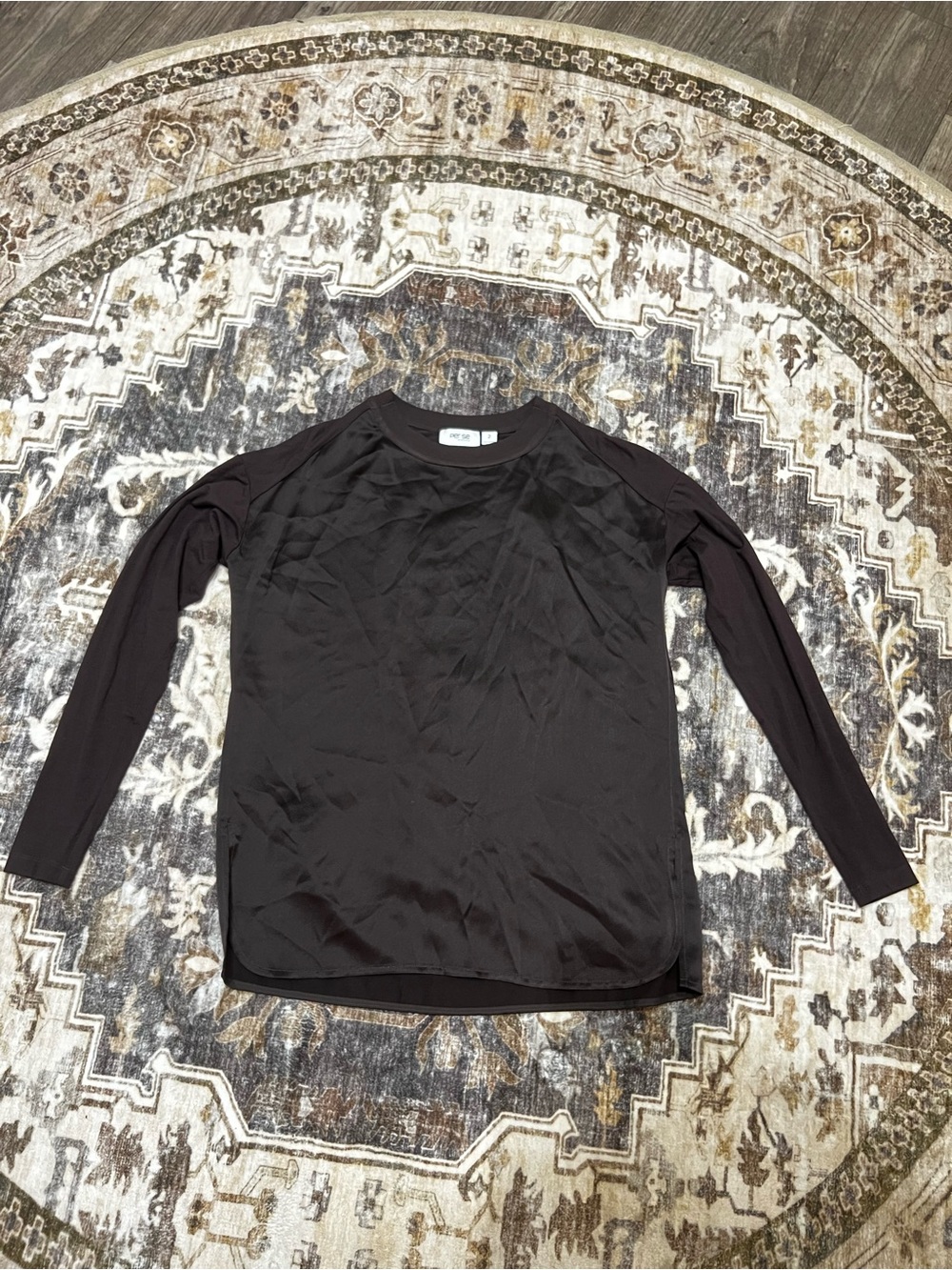 100% Silk brown long sleeve by Per Se